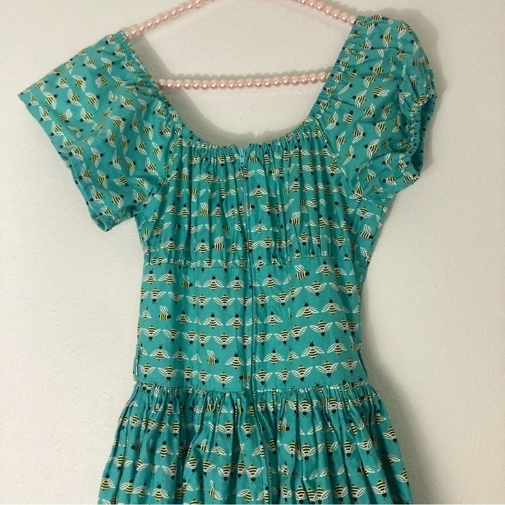 Bee print retro style swing dress - Picture 13 of 16